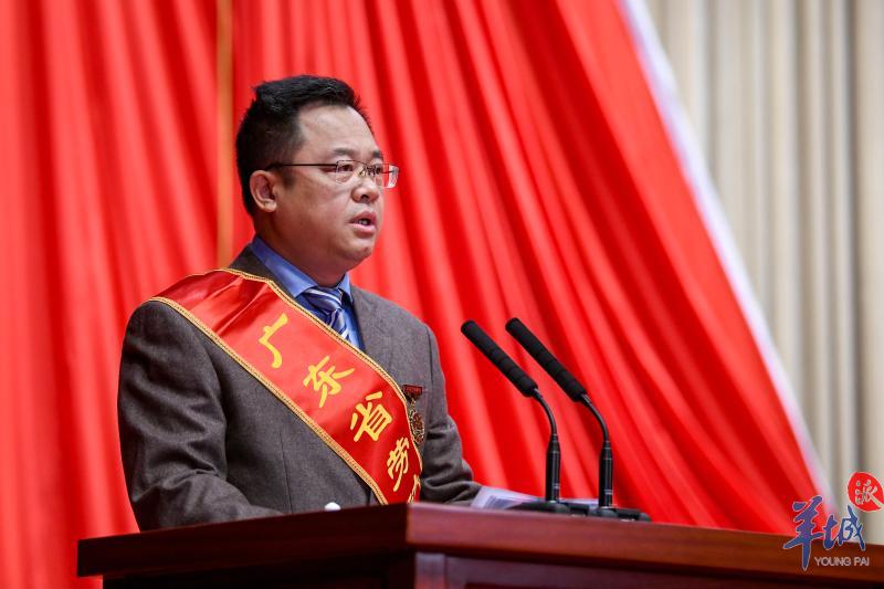 年终总结会议主持词_年终总结会议主持人稿_年终会议主持稿