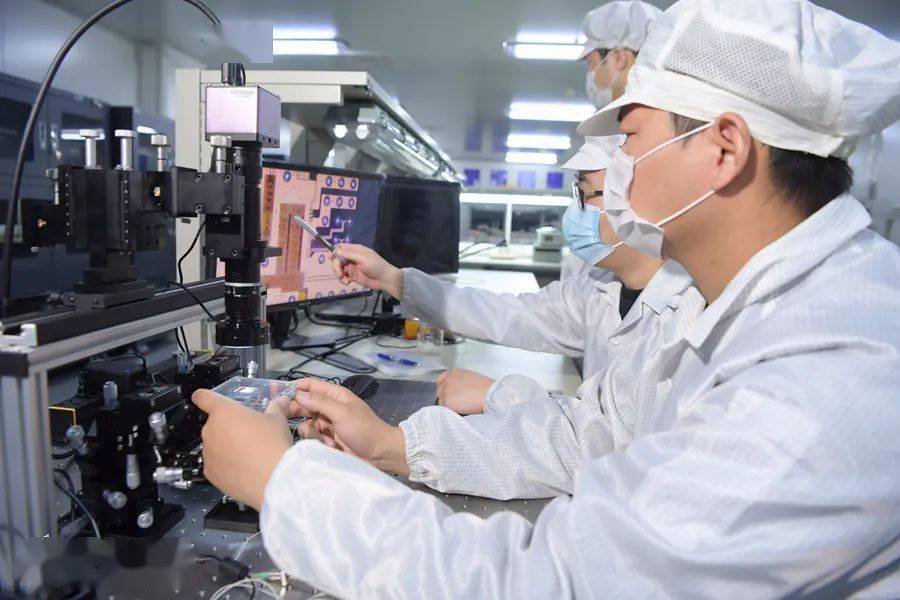 华中科技大学电子信息光电学院_华中科技大学光学与电子信息学院_华中科技大学光电信息科学