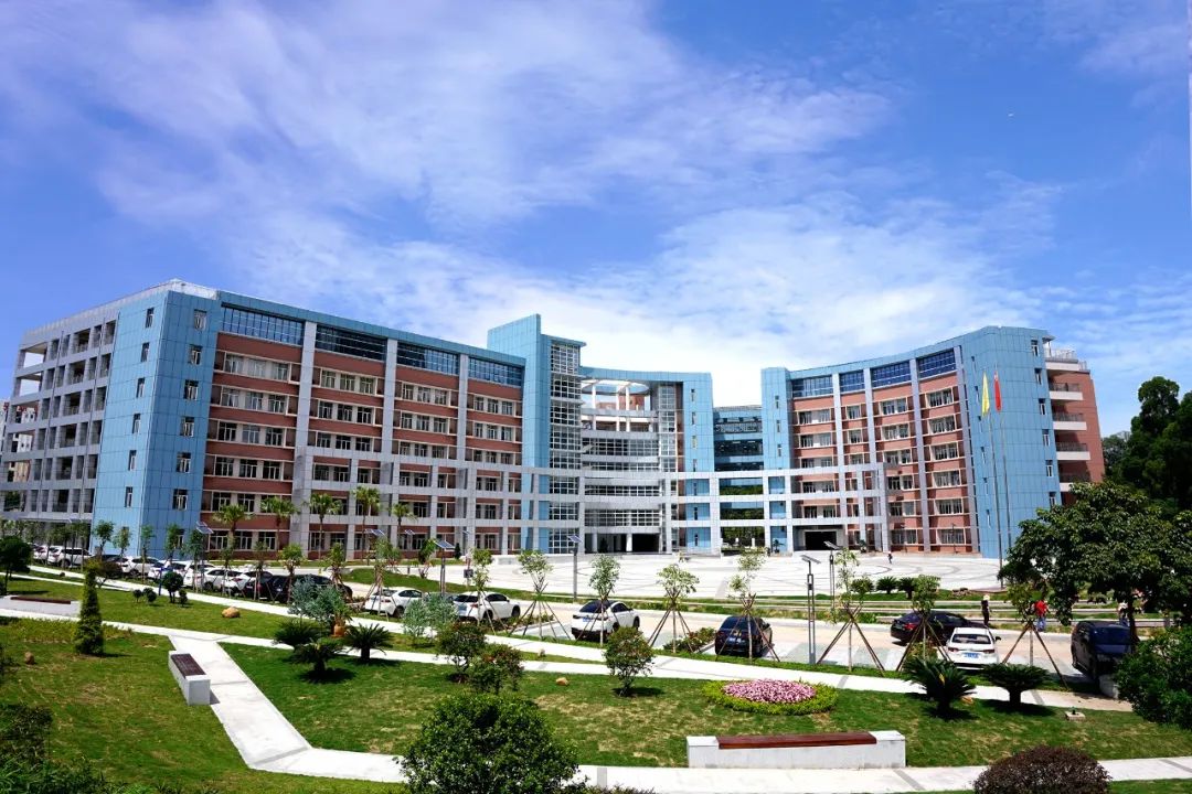 南阳科技学院职业学院_南阳科技学院职业学院官网_南阳科技职业学院