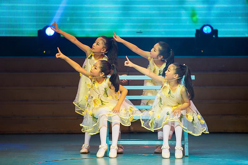 毕节幼儿高等师范专科学校群_毕节幼儿师范高等专科学校_毕节幼儿师范高等专科学校