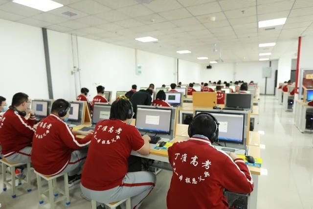 贵阳最好的高三复读学校_高三复读学校怎么找_高三复读学校