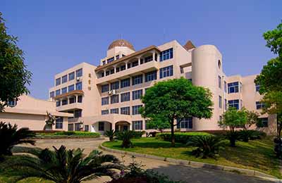 岳阳弘毅中学招生联系电话_岳阳弘毅中学是公立还是私立_岳阳弘毅中学