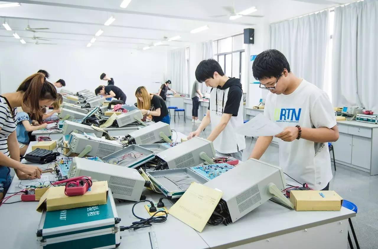 厦门工商旅游学校多少钱一学年_厦门工商旅游学校怎样_厦门工商旅游学校