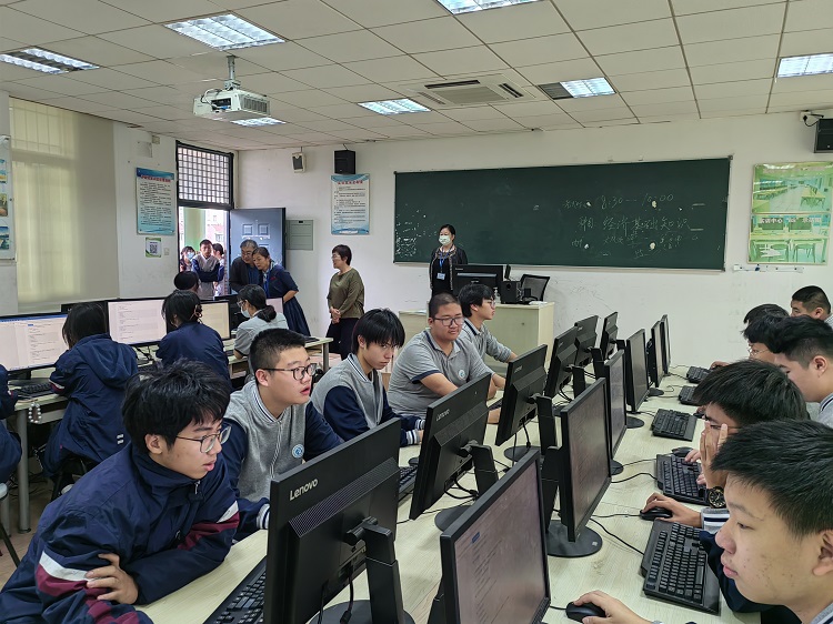 厦门工商旅游学校多少钱一学年_厦门工商旅游学校_厦门工商旅游学校怎样
