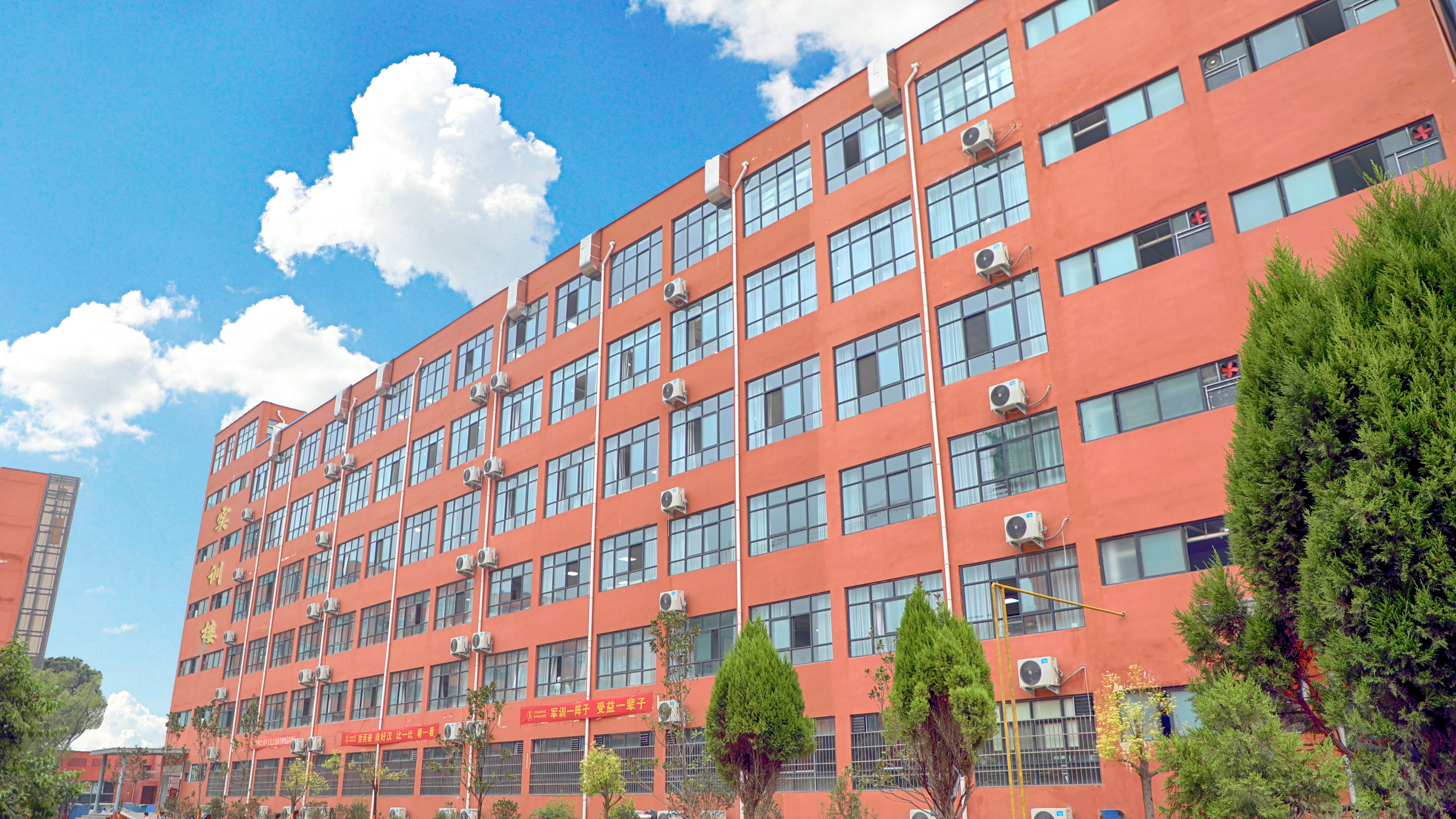 石化工业学校_石化工业学校官网_成都石化工业学校