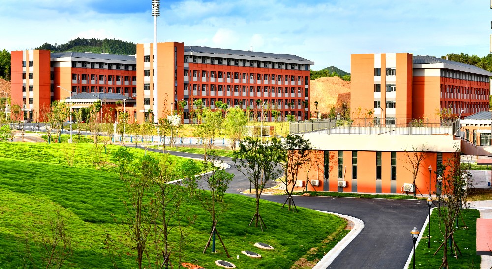 西安电力机械制造公司机电学院_西安机电学院怎么样_西安机电工程