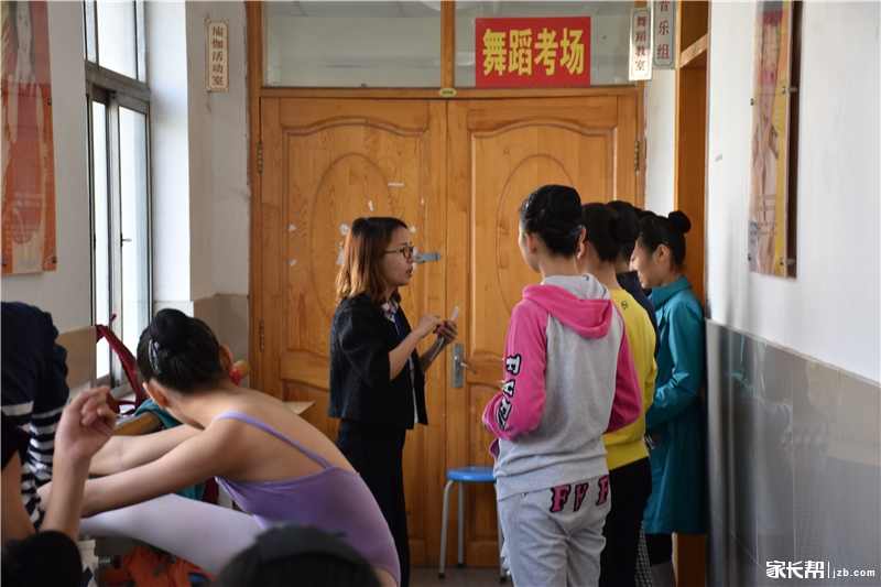 沿河民族中学_沿河民族中学占地面积_沿河民族中学官网