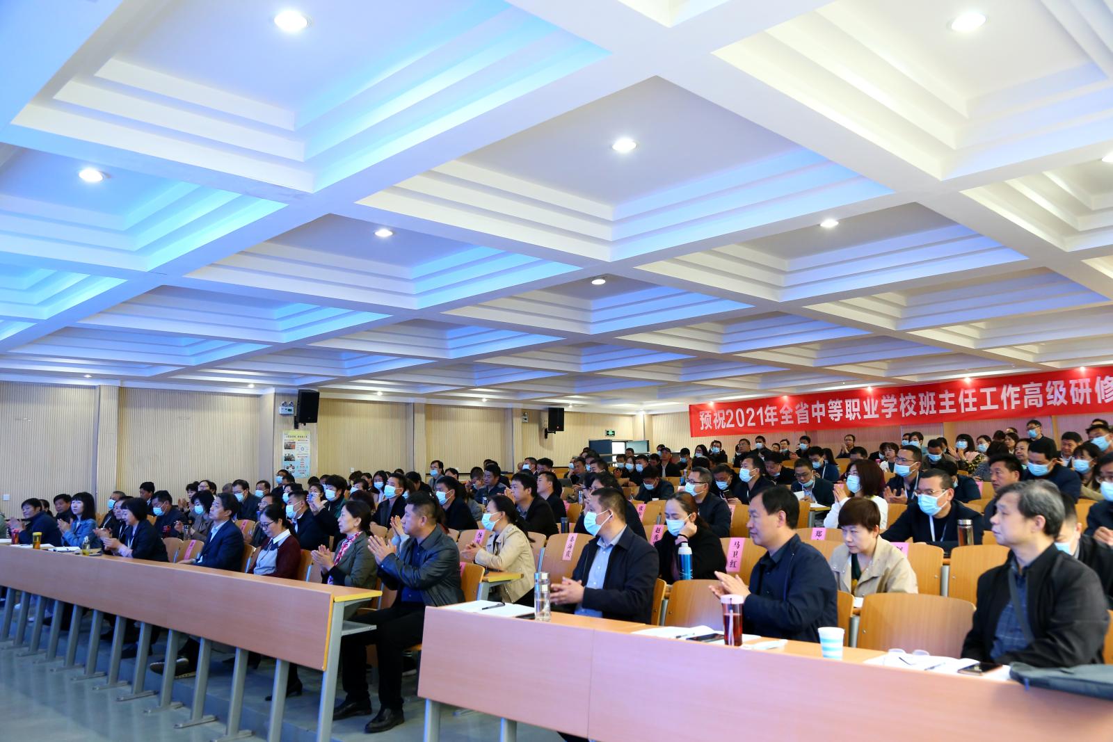 述职报告小学个人教师简短_述职报告小学教师述职报告_小学教师个人述职报告