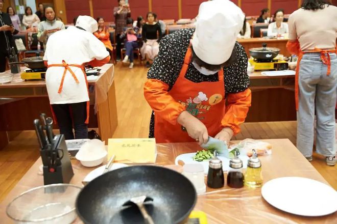 成都新东方烹饪学校视频_成都新东方烹饪学校厨师培训_成都新东方烹饪学校