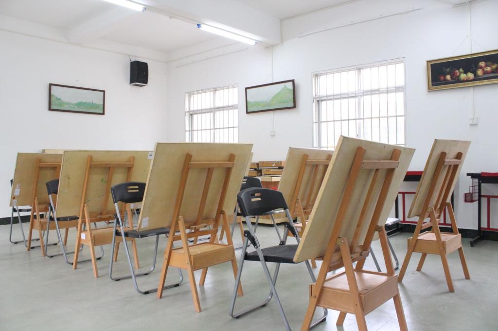 湖南省工艺美术_湖南省工艺美术设计学校_湖南工艺美术