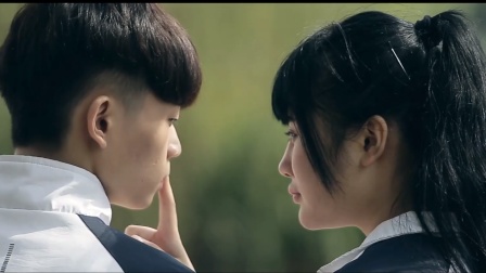 初中生早恋接吻_初中生早恋接吻_初中生早恋接吻