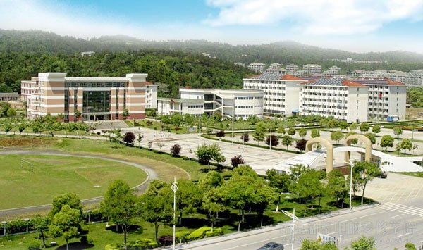 贵州新华电脑学院在线咨询_贵州新华电脑学院招生要求_贵州新华电脑学院