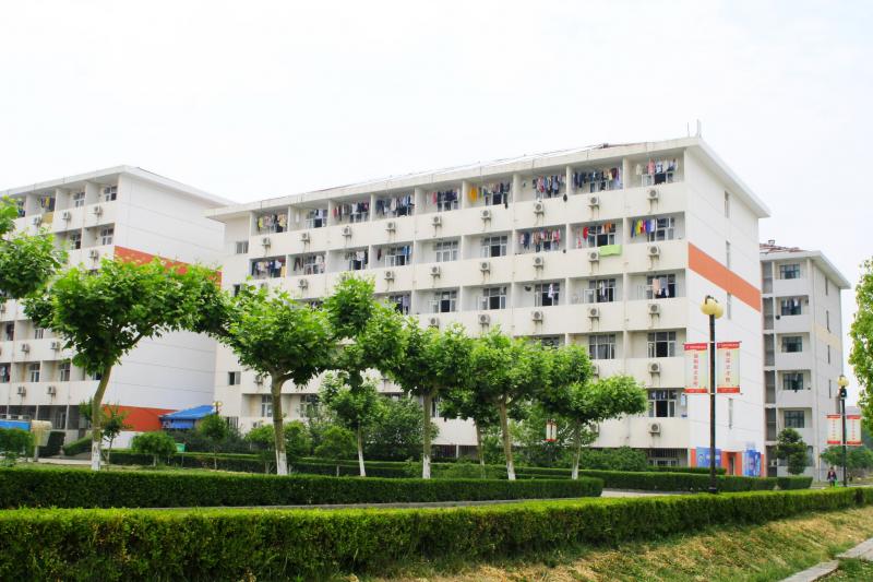 贵州新华电脑学院_贵州新华电脑学院招生要求_贵州新华电脑学院在线咨询