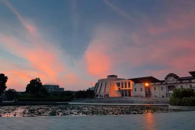 汕头实验市潮阳学校校长是谁_汕头潮阳实验官网_汕头市潮阳实验学校