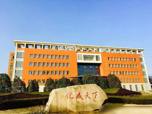 铁岭师范高等专科学校_铁岭师范高等专科学校多大面积_铁岭专科高等师范学校怎么样