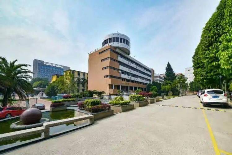 福建建材工业学校官网_福建省建材工业技工学校_福建建材工业学校